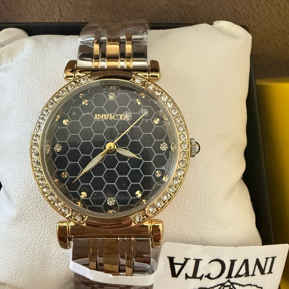 Invicta Women's wildflower silver gold  Honeycomb Watch